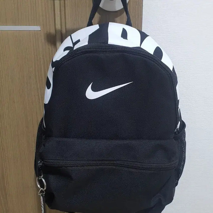 [SOLD OUT] 나이키 소풍가방 미니 백팩 11L(CU반값택포)