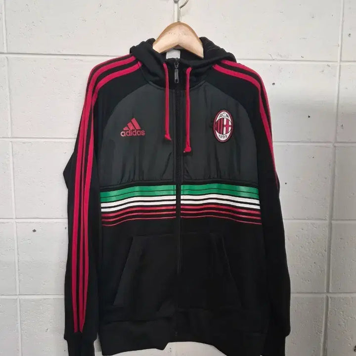 [BUNJANG] Adidas AC Milan Anthem Hooded Jersey (Size 100) / 100) 아디다스 AC밀란 후드 집업 앤썸 져지 팝니다