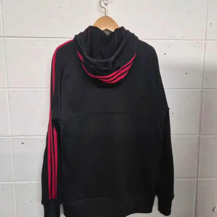 [BUNJANG] Adidas AC Milan Anthem Hooded Jersey (Size 100) / 100) 아디다스 AC밀란 후드 집업 앤썸 져지 팝니다