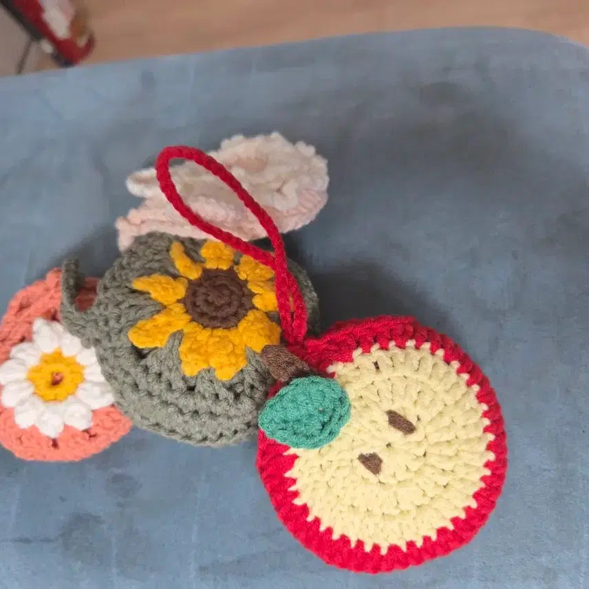 [BUNJANG] Handmade Knitted Tumbler Bag with Keyring / 뜨개  텀블러백 ( 키링겸용)