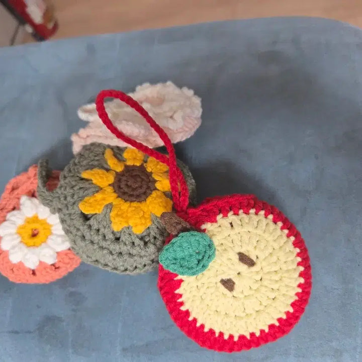 [BUNJANG] Handmade Knitted Tumbler Bag with Keyring / 뜨개  텀블러백 ( 키링겸용)