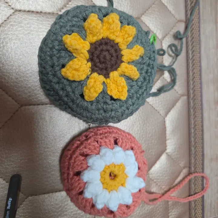 [BUNJANG] Handmade Knitted Tumbler Bag with Keyring / 뜨개  텀블러백 ( 키링겸용)