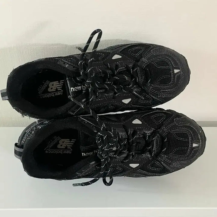 [SOLD OUT] 뉴발란스 런닝화(러닝화) 운동화 팝니다. (230)