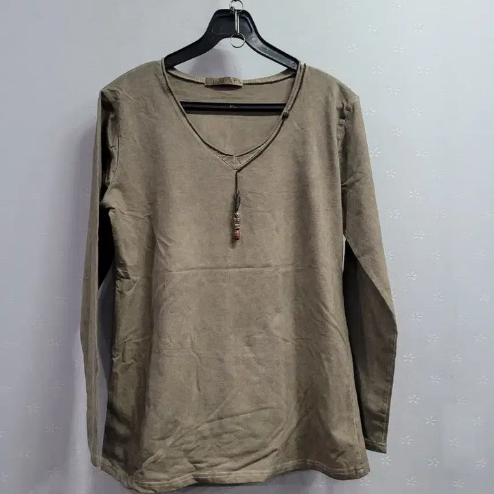 [BUNJANG] Vintage Khaki Embroidered Top and Pants Set / 빈티지 카키색 상하의 세트 (자수 디테일)
