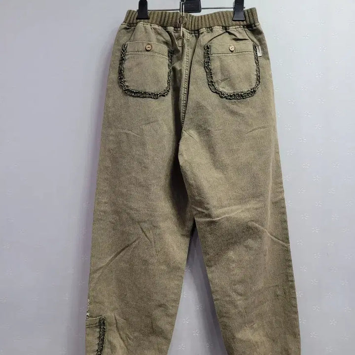 [BUNJANG] Vintage Khaki Embroidered Top and Pants Set / 빈티지 카키색 상하의 세트 (자수 디테일)