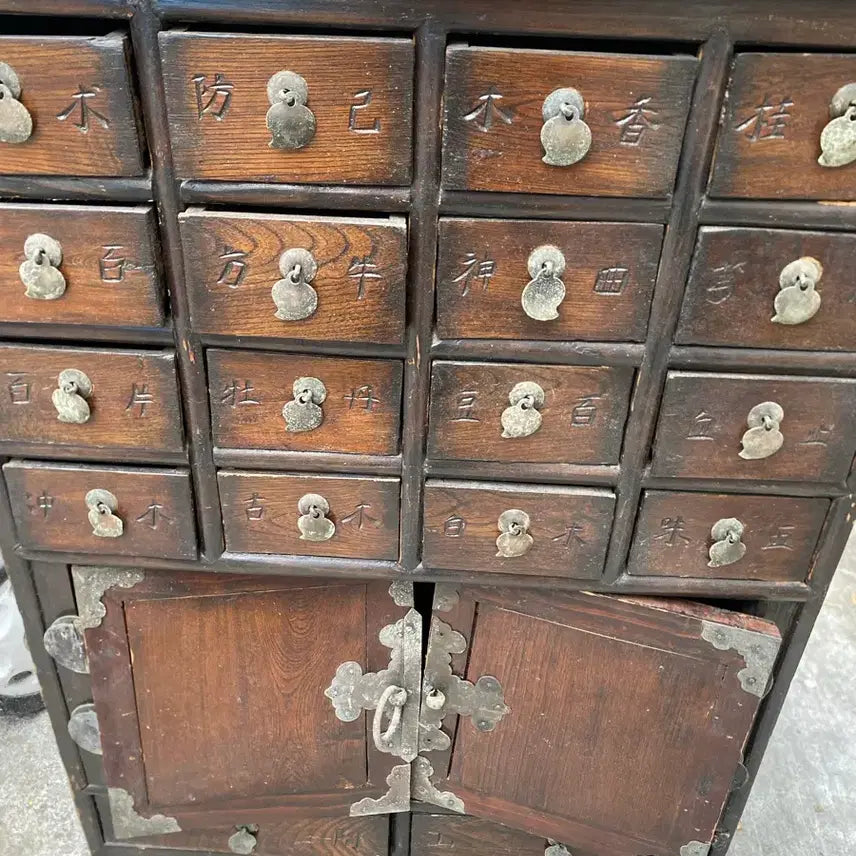 [BUNJANG] Antique Korean Medicine Cabinet / 오래된 고가구