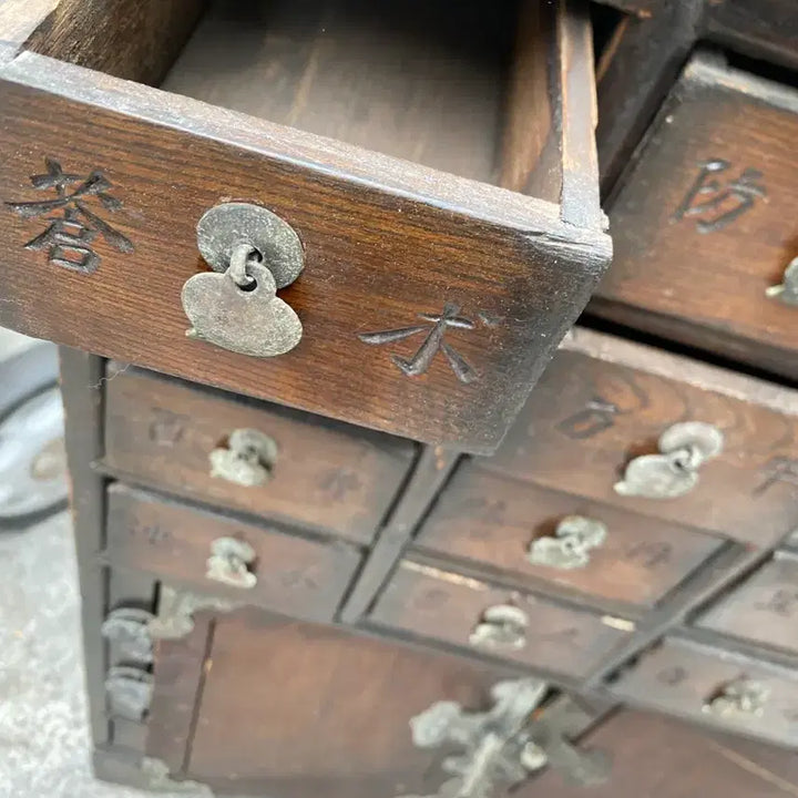 [BUNJANG] Antique Korean Medicine Cabinet / 오래된 고가구