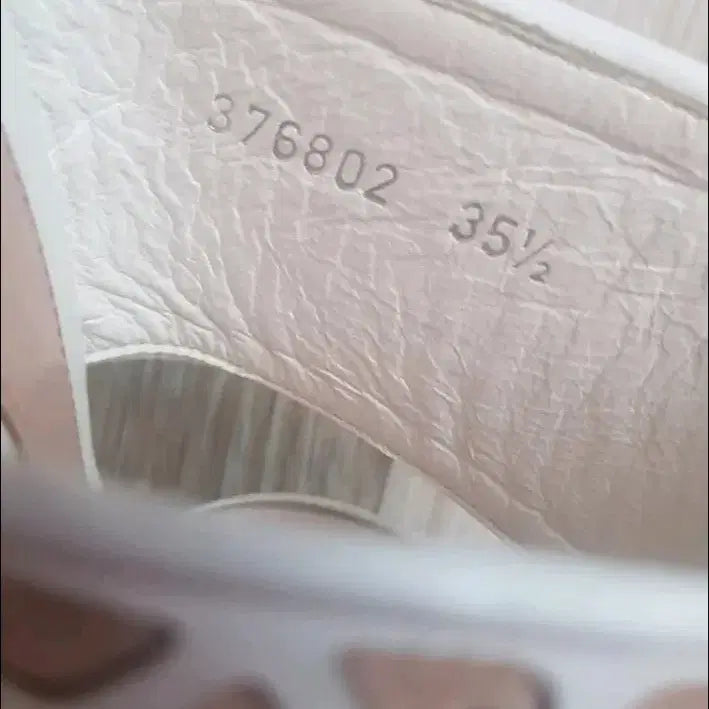 [BUNJANG] Alexander McQueen White Sandal Heels / 알렉산더맥퀸 화이트 샌들힐