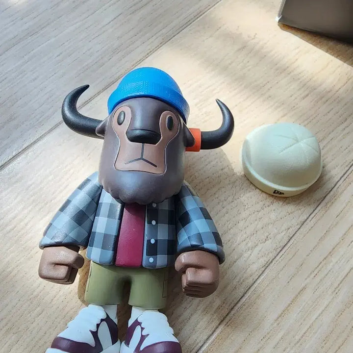 [BUNJANG] New Era Buffalo Figure / 22FW 뉴에라 버팔로 피규어