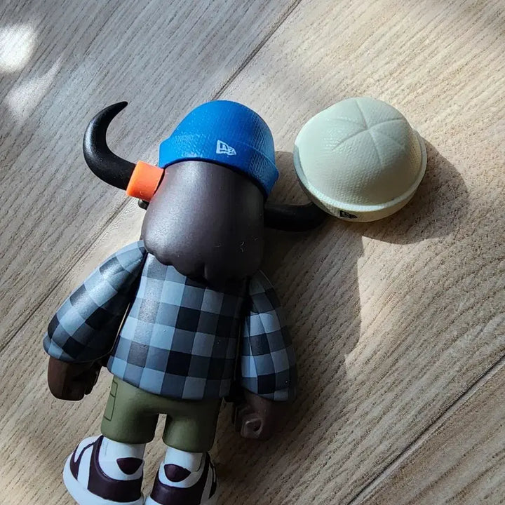 [BUNJANG] New Era Buffalo Figure / 22FW 뉴에라 버팔로 피규어