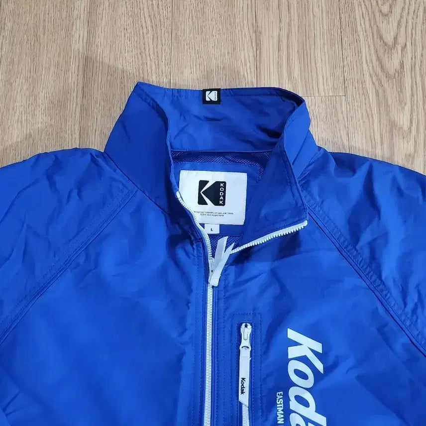 [SOLD OUT] 코닥 블루 우븐 바람막이 자켓