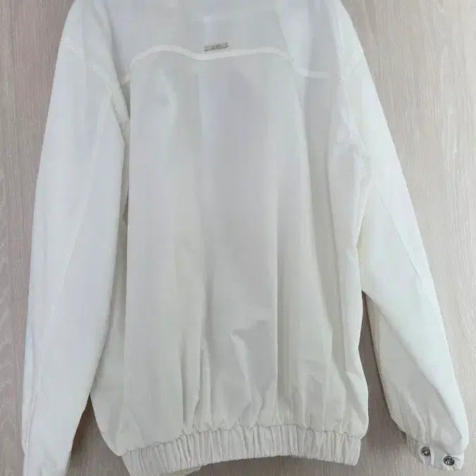 [BUNJANG] LAROOM White Sporty Jumper / 라룸 by LAROOM 화이트 스포티 점퍼