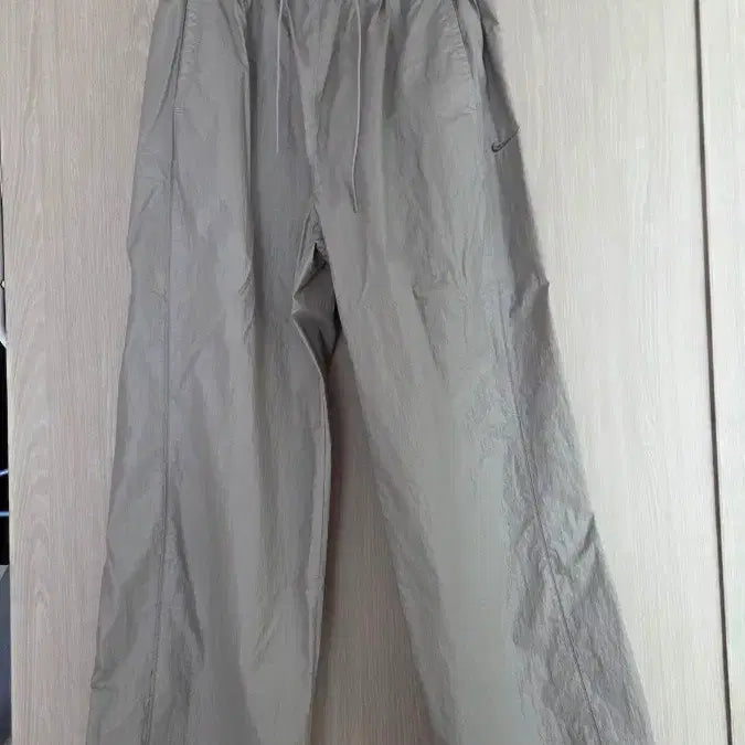 [SOLD OUT] 여성 나이키 하이웨스트 트레이닝 팬츠 L사이즈 베이지색상