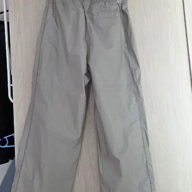 [SOLD OUT] 여성 나이키 하이웨스트 트레이닝 팬츠 L사이즈 베이지색상