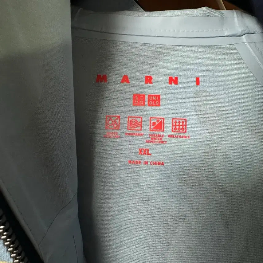[BUNJANG] Uniqlo Marni Blocktech Flower Raincoat / [XXL] 유니클로 마르니 블록테크 플라워 레인코트 하프코트