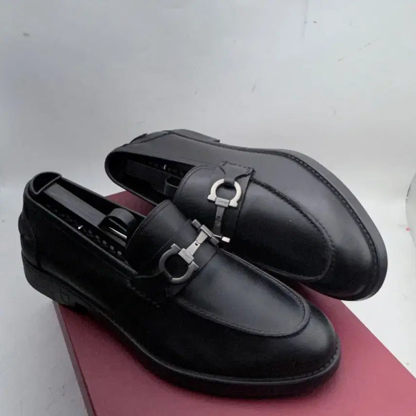 [SOLD OUT] 정품)페라가모255
