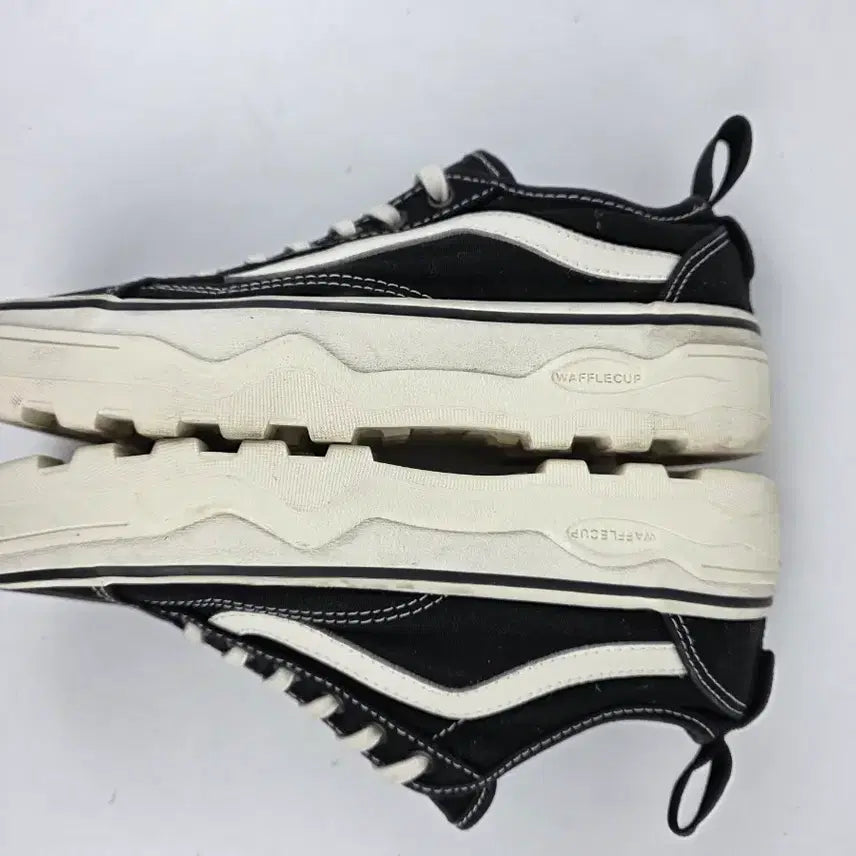 [BUNJANG] Vans Sentry Old Skool WC Black Marshmallow Sneakers / 빈트로^^240 반스 센트리 올드스쿨 WC 블랙 마쉬멜로우