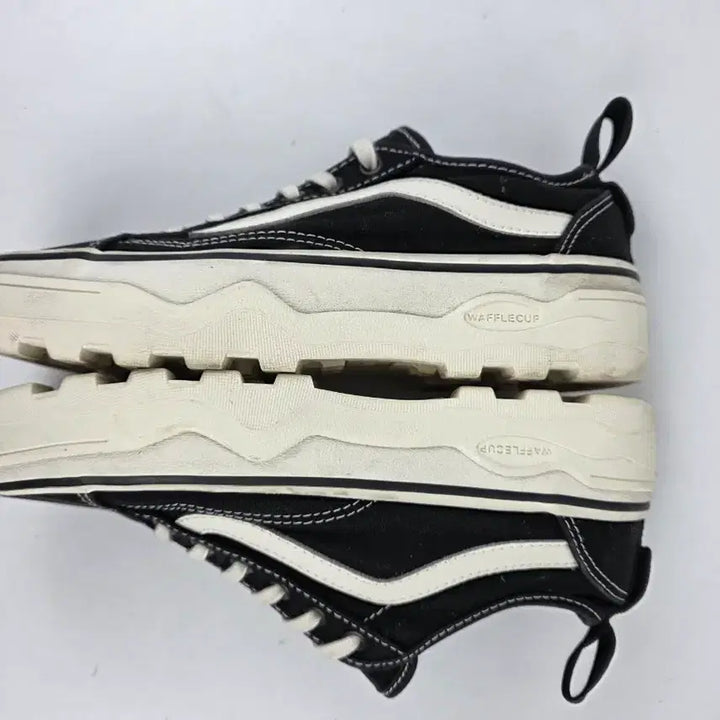 [BUNJANG] Vans Sentry Old Skool WC Black Marshmallow Sneakers / 빈트로^^240 반스 센트리 올드스쿨 WC 블랙 마쉬멜로우
