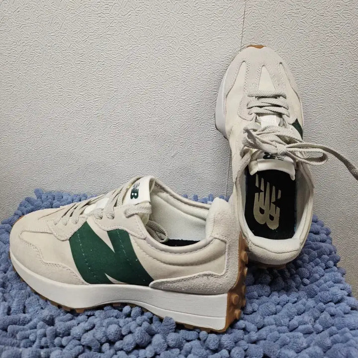 [SOLD OUT] 뉴발란스 327 팀버울프 그린 스니커즈 37