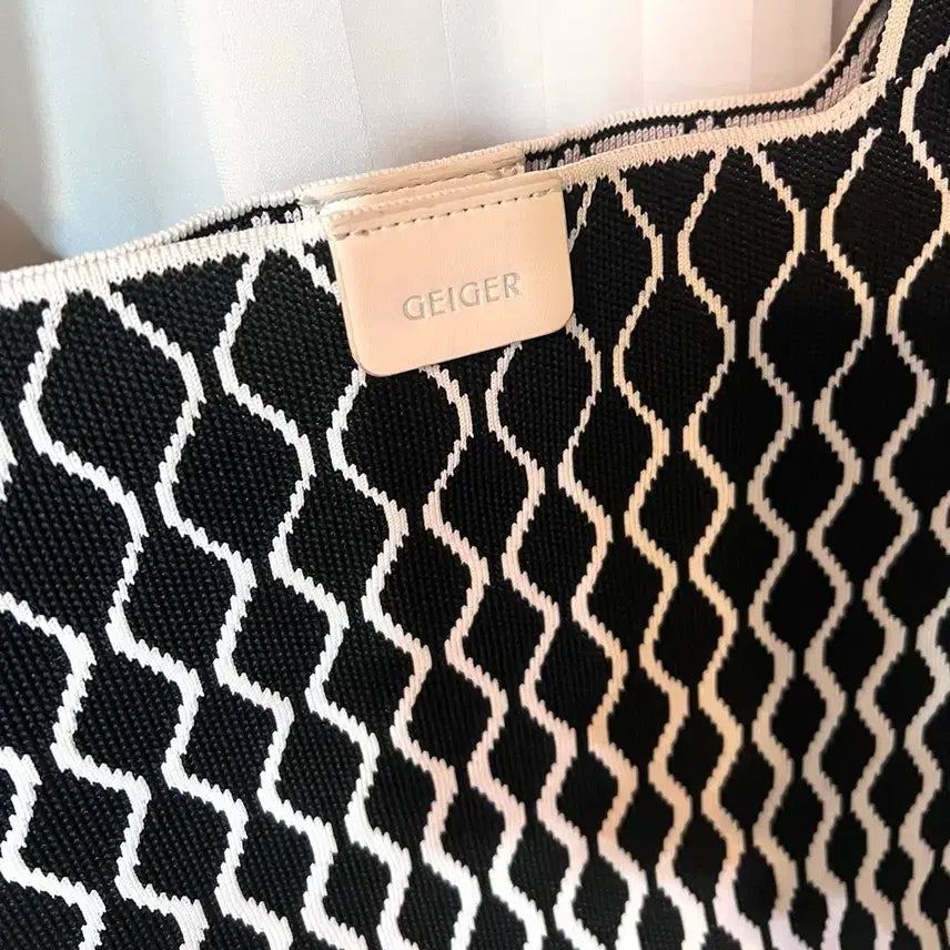 [BUNJANG] Geiger Knit Shoulder Bag / (새상품) 가이거 블랙 니트 숄더백 가방