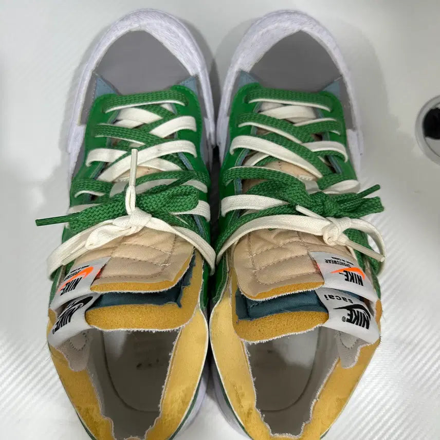 [BUNJANG] Nike Sacai Blazer Low Green Sneakers / 나이키 사카이 블레이저 로우 그린 280
