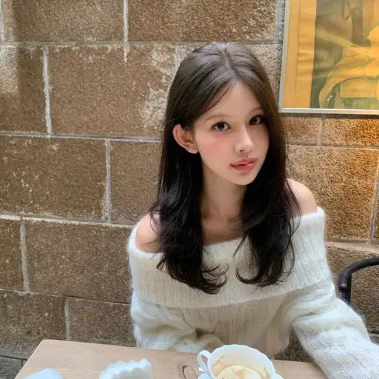 [BUNJANG] Sienne Shop Great Pearl Off-Shoulder Knit Top / 센느샵 그레잇펄 오프숄더 니트