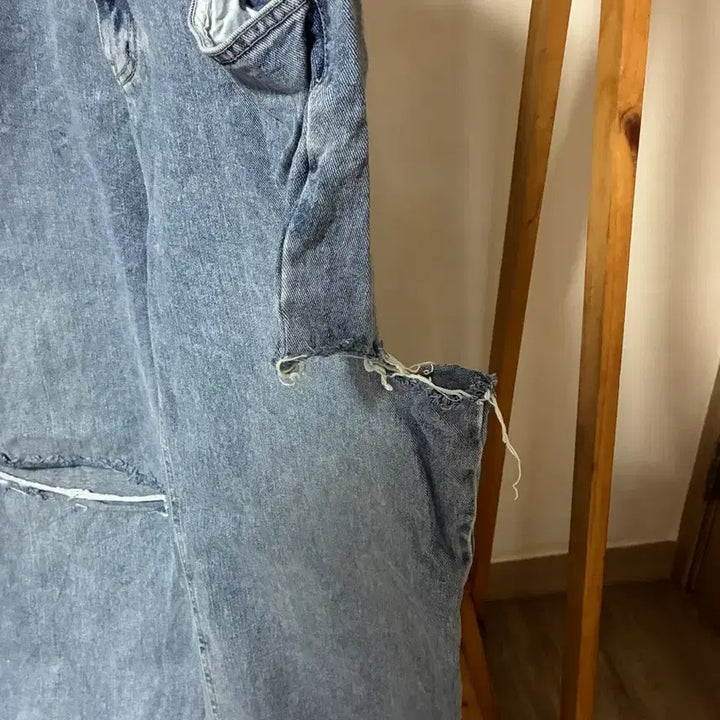 [BUNJANG] Washed Denim Jeans / 데미지 워싱 청바지