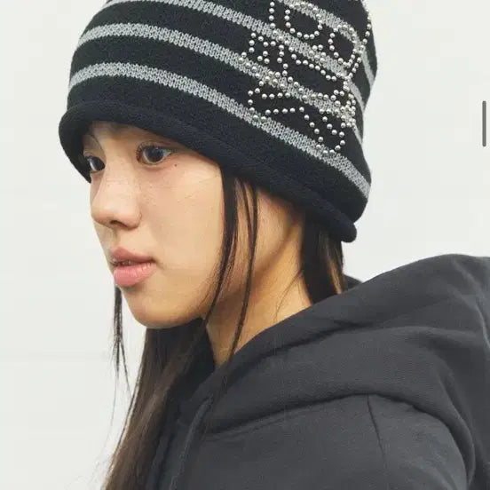 [BUNJANG] KAVISH Skull Cat Striped Beanie Black / 카비시 SKULL CAT STRIPED BEANIE BLACK