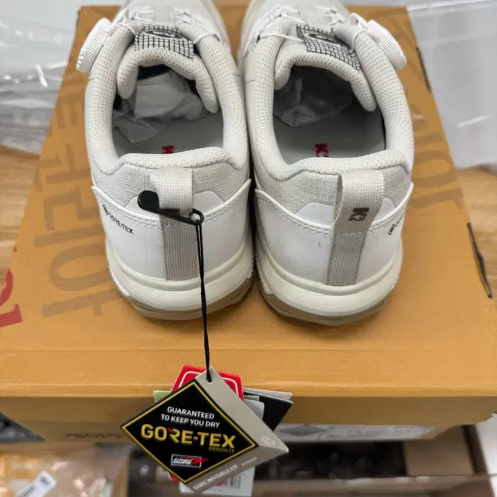 [BUNJANG] K2 Flyhike Pure Gore-Tex Hiking Boots 235mm / 케이투 플라이하이크 퓨어 고어텍스 등산화 235mm