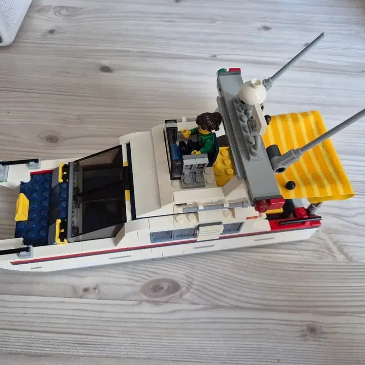 [BUNJANG] LEGO Creator 31052 Camping Van / 레고 크리에이터 31052, 요트 판매합니다