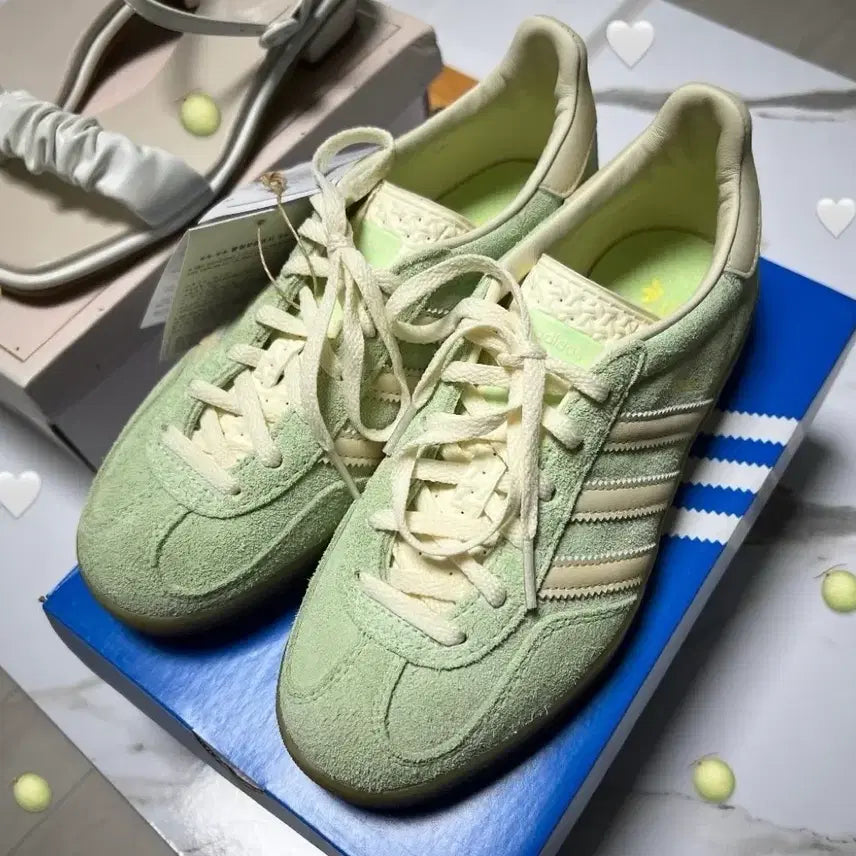[BUNJANG] Adidas Gazelle Indoor Melon 240 Sneakers / 아디다스 가젤인도어 멜론색상 240