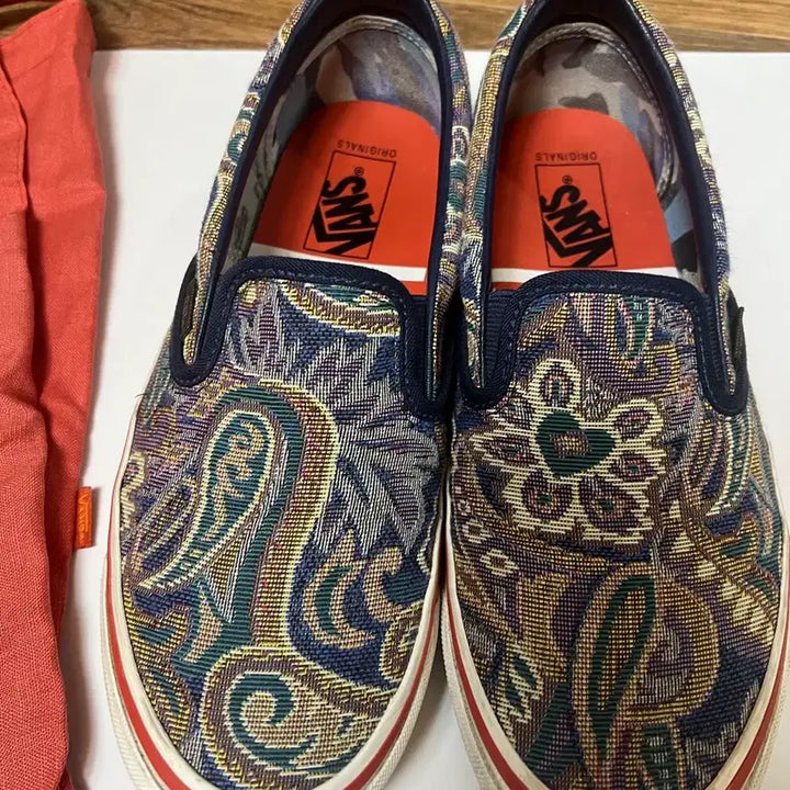 [BUNJANG] Vans Nigel Cabourn Classic Slip-On LX Paisley Vintage Blue Sneakers / 반스 나이젤카본 클래식 슬립온 LX 페이즐리 빈티지 블루