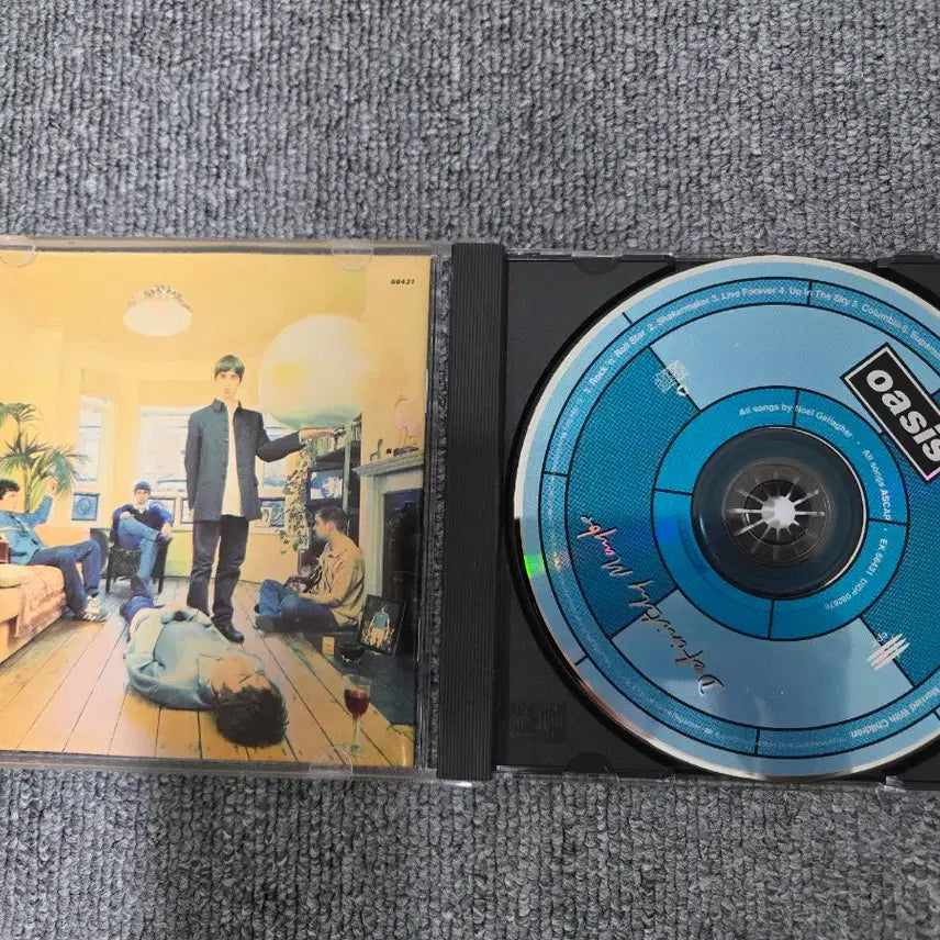 [BUNJANG] Oasis Definitely Maybe 1st Album CD / Oasis 오아시스 1집 Definitely Maybe 음반 CD