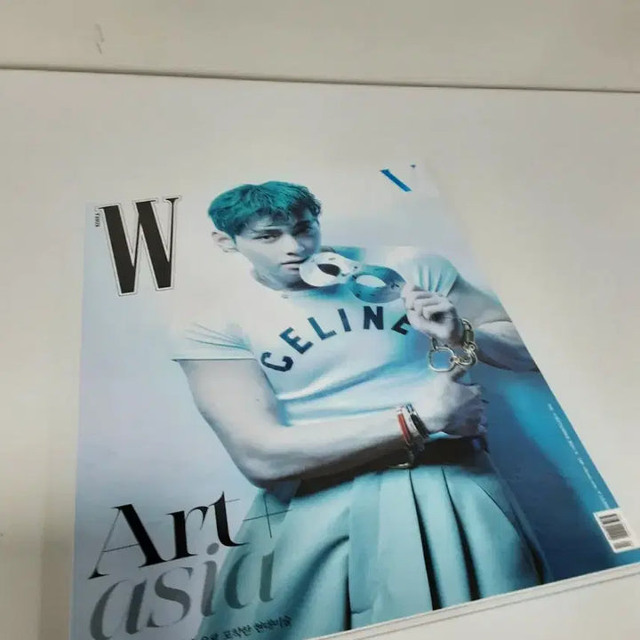 [BUNJANG] W Korea Magazine BTS V Cover Magazine Set / W KOREA 매거진 잡지 BTS V커버 6권