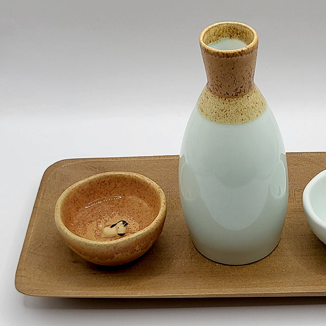 ** horse-shaped bottle set