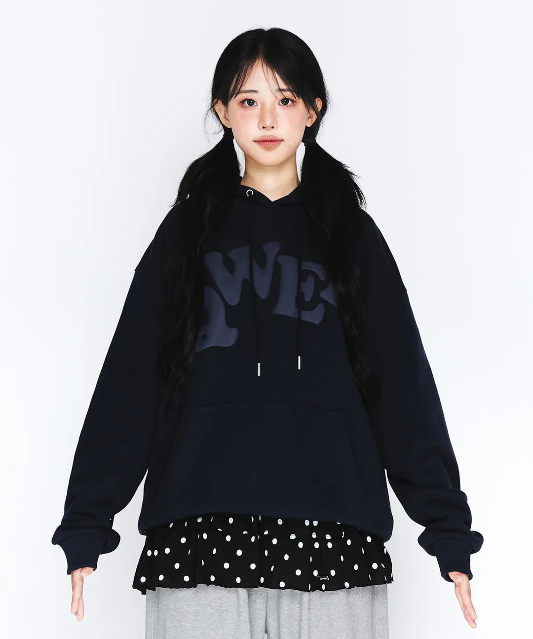 **QWER -Ames-QWER BIG TYPO HOODIE NAVY