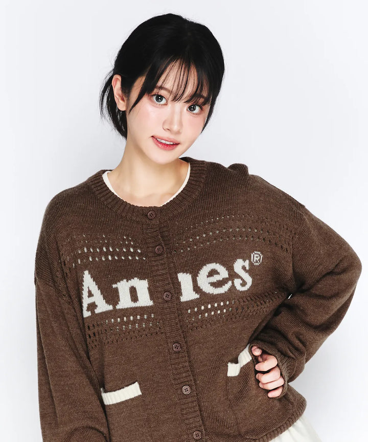 **QWER -Chodan PUNCHED CARDIGAN BROWN + Photocard