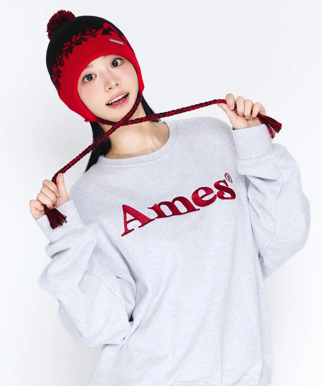 **QWER -Chodan BASIC LOGO SWEATSHIRT LIGHT GREY