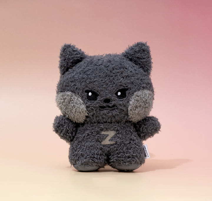 **ZERONI - Zeroni PORTABLE BATTERY DOLL