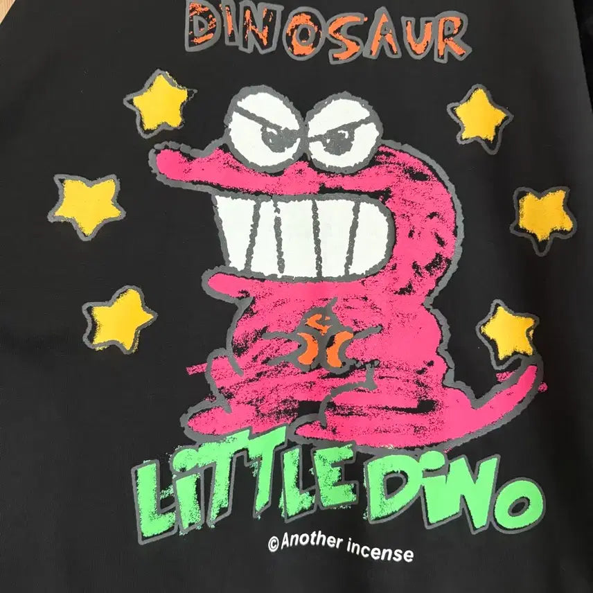[BUNJANG] VISION NOISION Dinosaur Character Sweatshirt Black Unisex / 새상품 VISION NOISION 공룡 캐릭터 맨투맨 블랙 공용