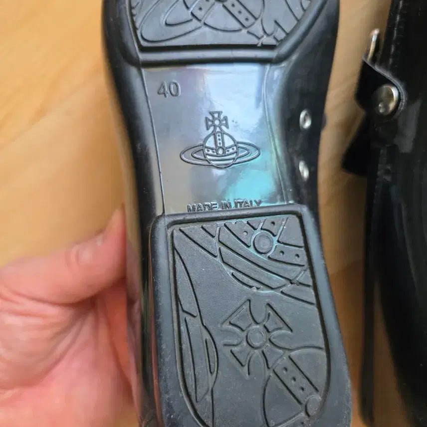 [BUNJANG] Vivienne Westwood Black PVC Rain Loafer Shoes / 비비안웨스트우드 블랙 로퍼 슈즈(pvc재질 레인로퍼)40size