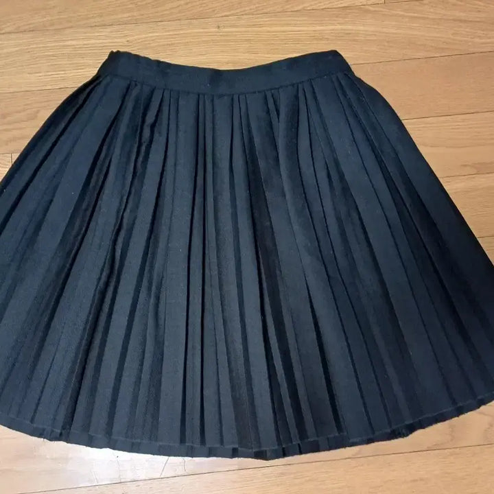 [BUNJANG] COS Wool Blend Pleated Skirt Black EUR 32 / COS 코스 울 블렌드 플리츠 스커트 (블랙 / EUR 32)
