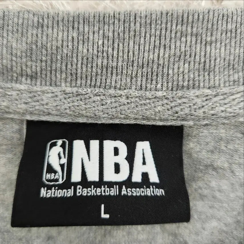 [BUNJANG] [정품] NBA 시카고 불스 포켓 로고 7부 티셔츠 그레이 L / [정품] NBA 시카고 불스 포켓 로고 7부 티셔츠 그레이 L
