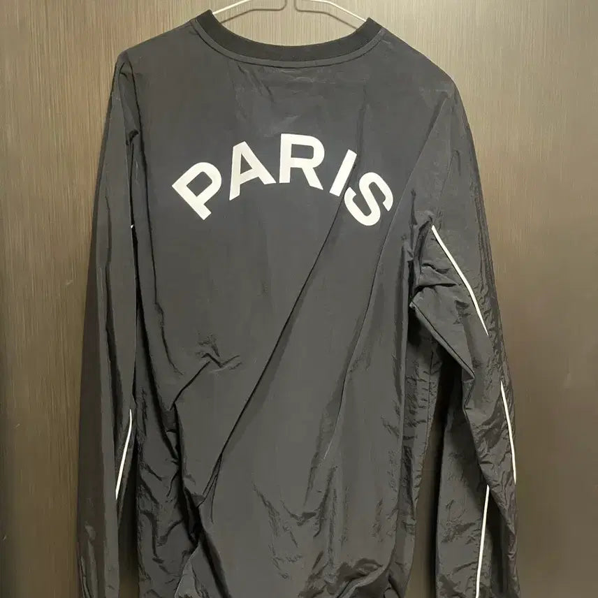 [BUNJANG] Paris Saint-Germain Training Windbreaker / 파리 바람막이 트레이닝
