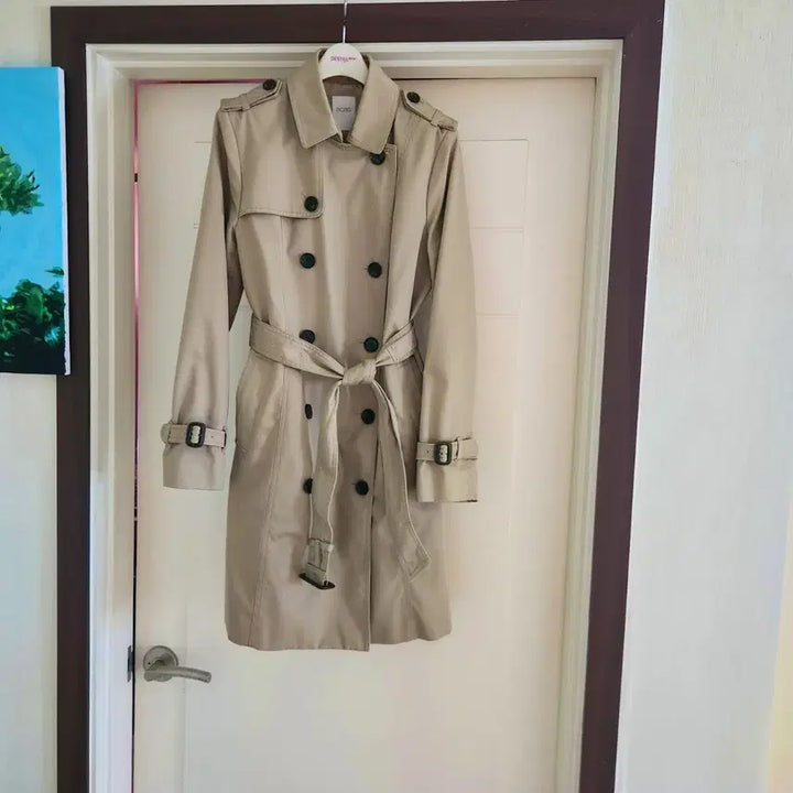 [BUNJANG] BCBG Beige Trench Coat (Size 66) / BCBG 베이지 트렌치 코트66