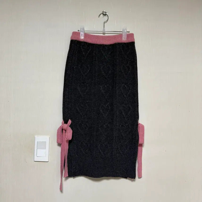 [BUNJANG] lmml Heart Ribbon Cardigan &amp; Skirt Set / lmml 하트리본 가디건+스커트