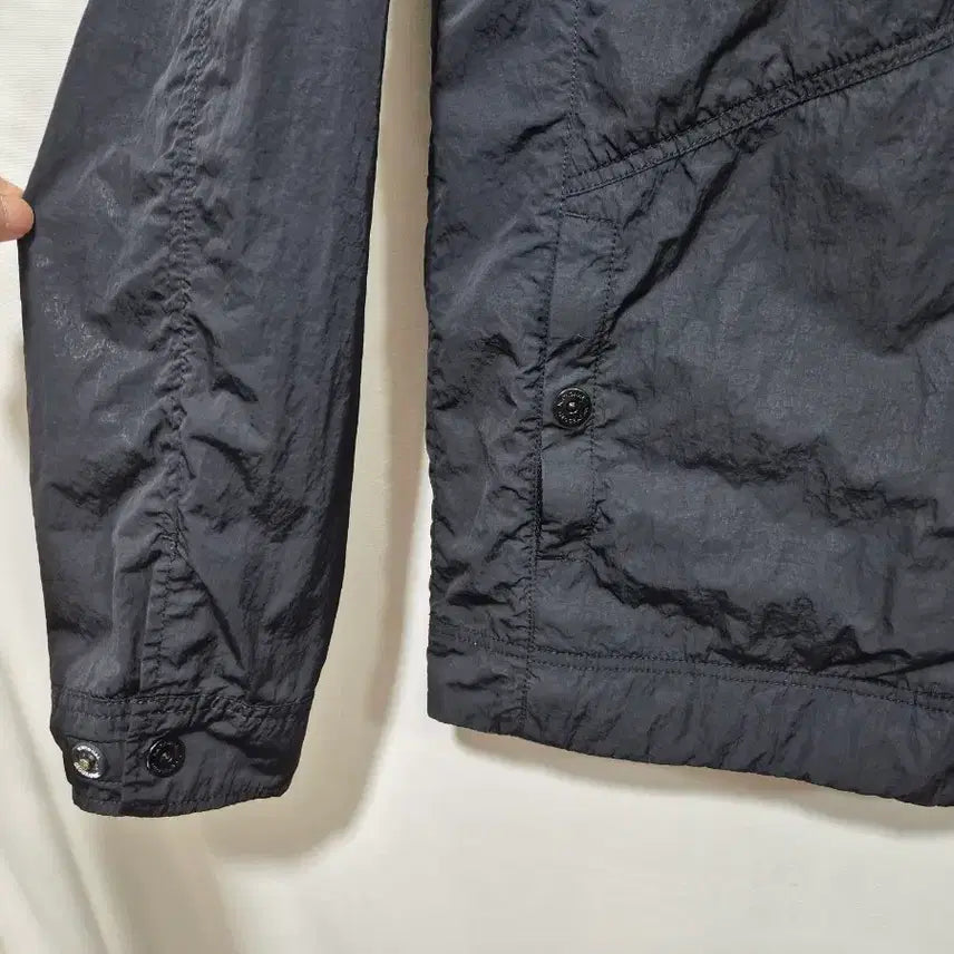 [BUNJANG] National Geographic Black Windbreaker Jacket / 내셔널지오그래픽 블랙 바람막이 자켓