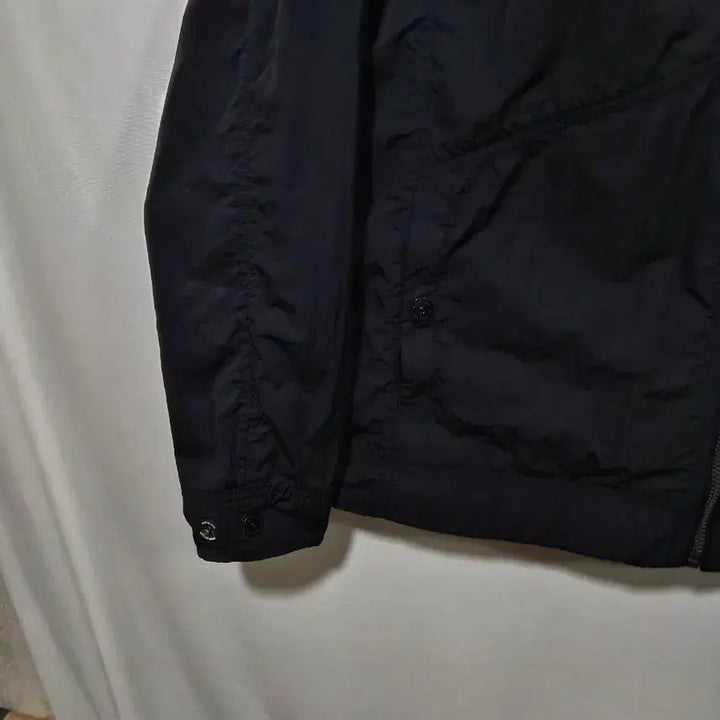 [BUNJANG] National Geographic Black Windbreaker Jacket / 내셔널지오그래픽 블랙 바람막이 자켓