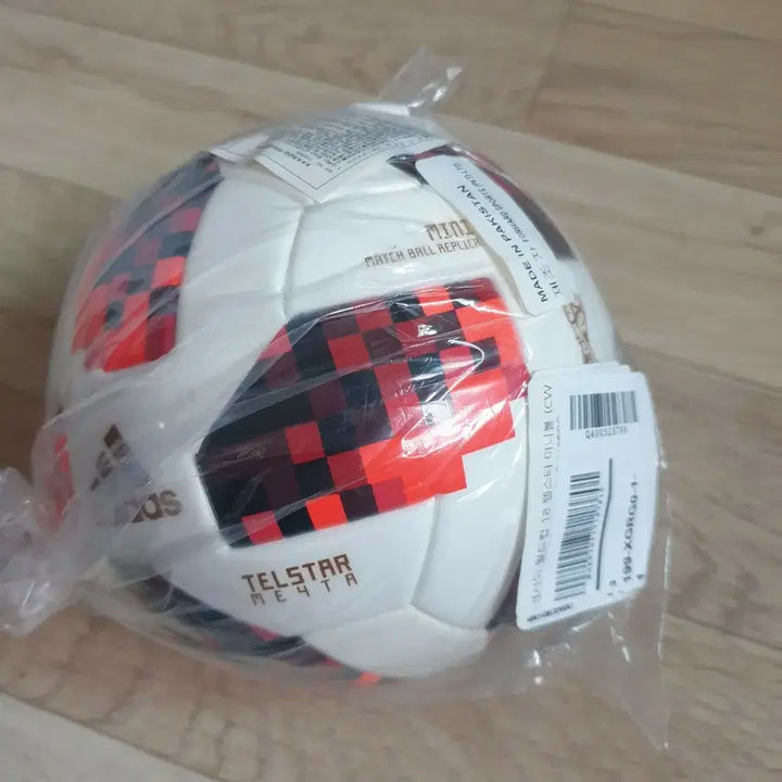 [BUNJANG] Adidas 2018 FIFA World Cup Delstar Match Ball Mini Ball / 2018월드컵 델스타 매치타 미니볼