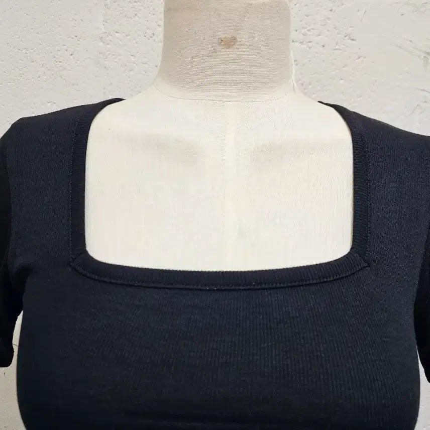 [BUNJANG] Square Neck Crop Ribbed Cotton T-shirt - Black / 스퀘어넥 크롭 골지면 반팔- 블랙